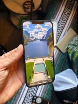 iPhone 13 Green 128GB Unlocked $240