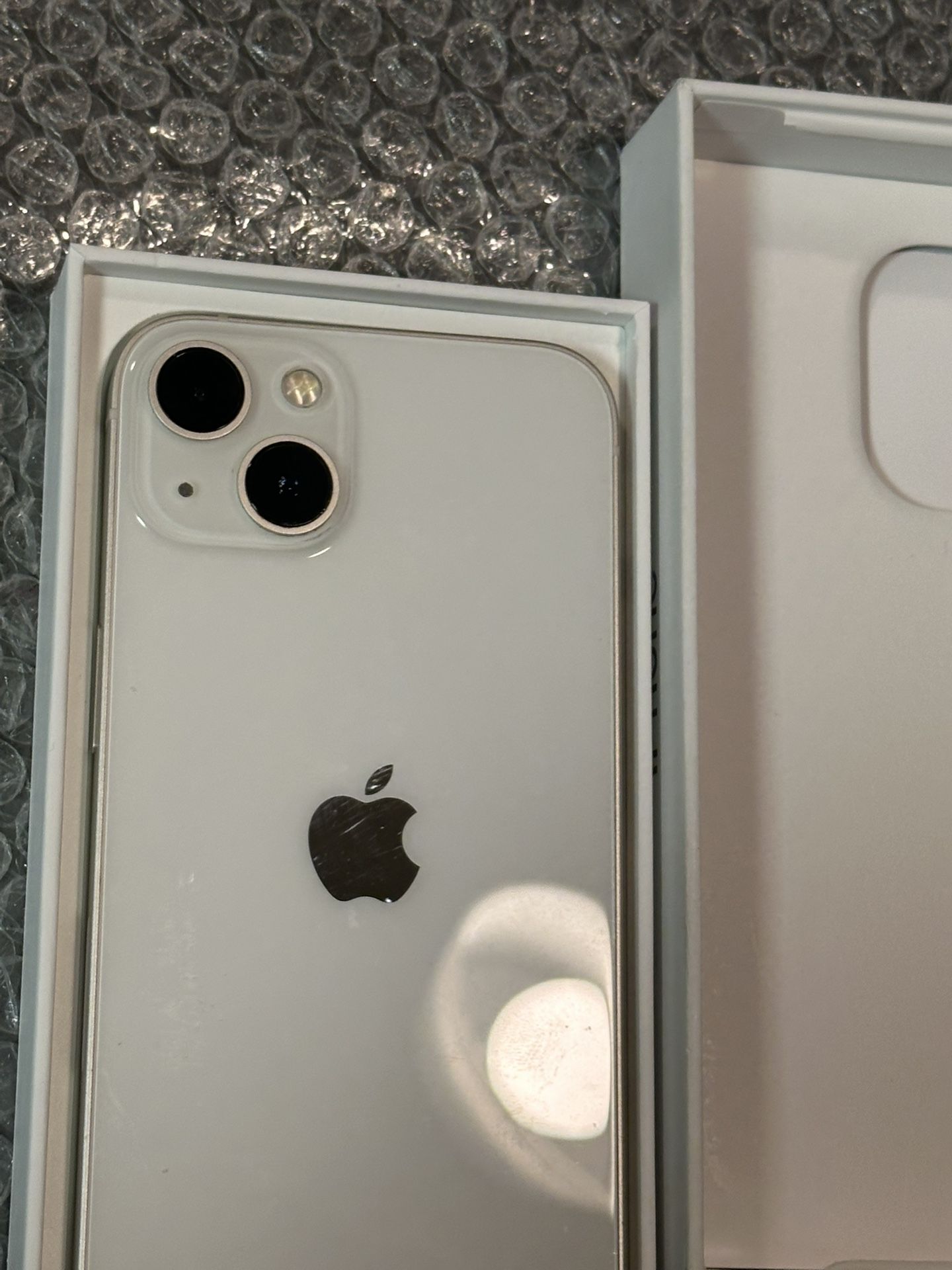 iPhone 13 White UNLOCKED