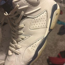 Jordan 6 Midnight Navy’s 