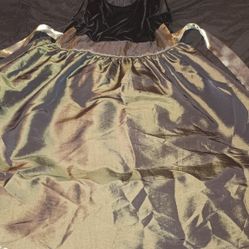 Gorgeous Size 8yrs  Dress