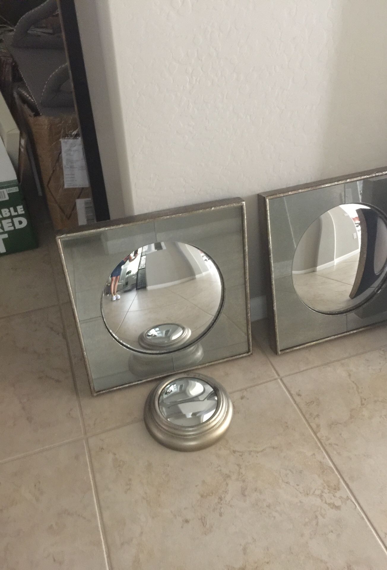 Set of 12 wall hangings mirrors, 4 mirrors 16x16