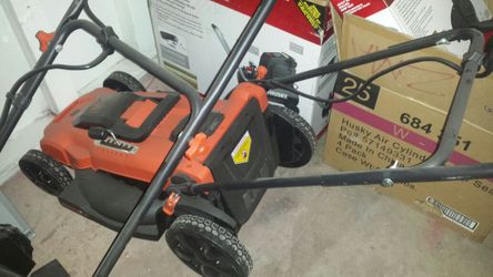 Black and Decker battery powered lawnmover
