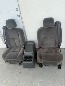 99-05 silverado front seats with center console