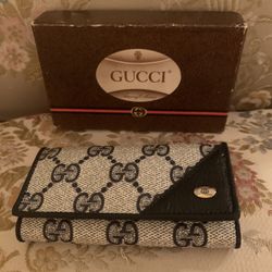 Authentic Monogram GG Gucci Key Holder Vintage New