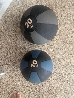 Medicine Balls 10 LB and 20 LB Set