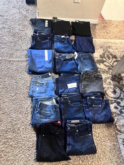 Men’s and women’s jeans size 6-8-10 :32/36 new and like new 7$-10-$-15 for each