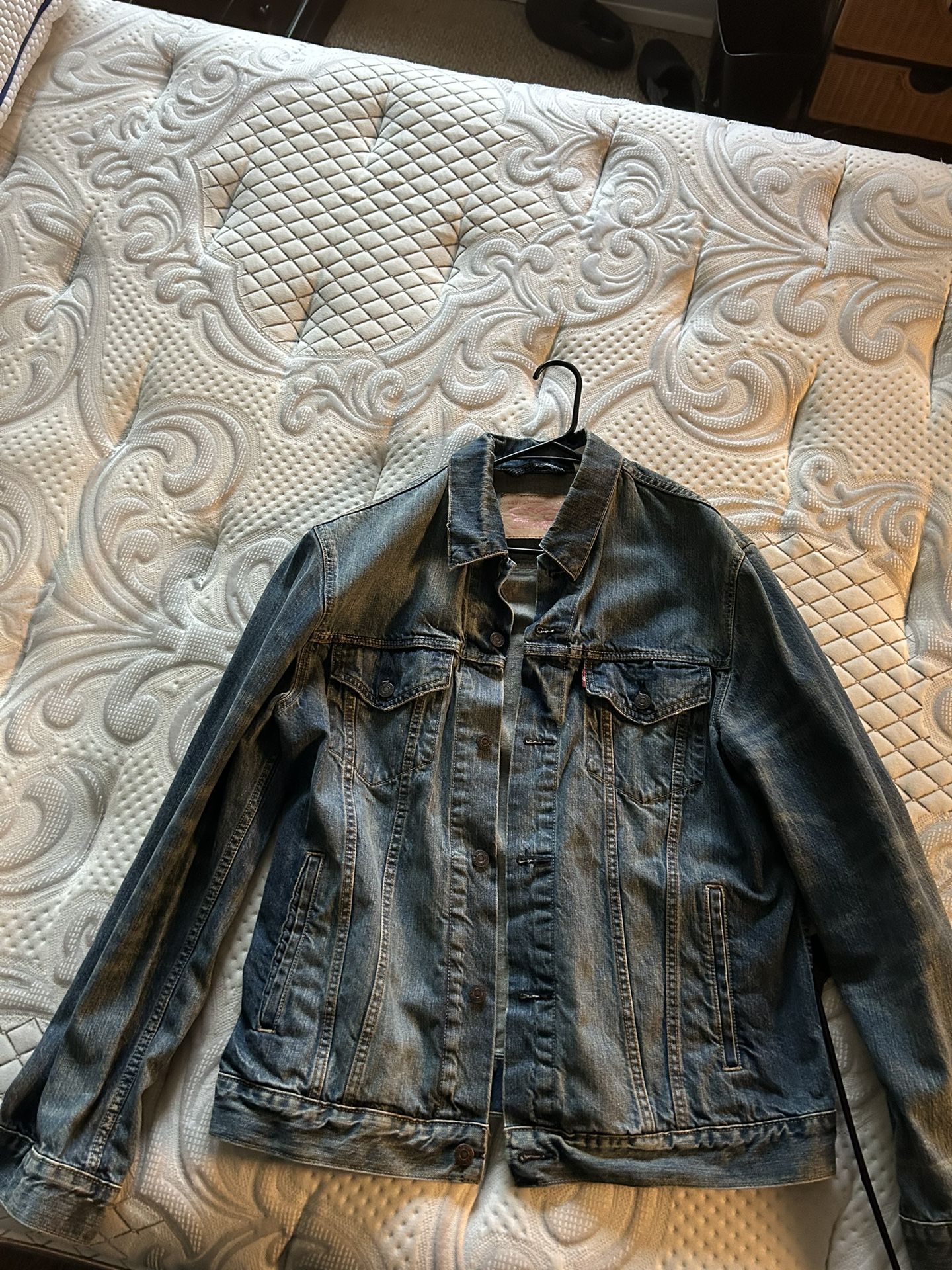 XL Levis Denim Jacket