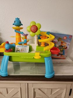 New water  play  table