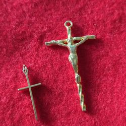    Crucificos  2  bañados en oro