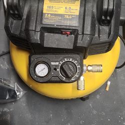 Dewalt Compressor 