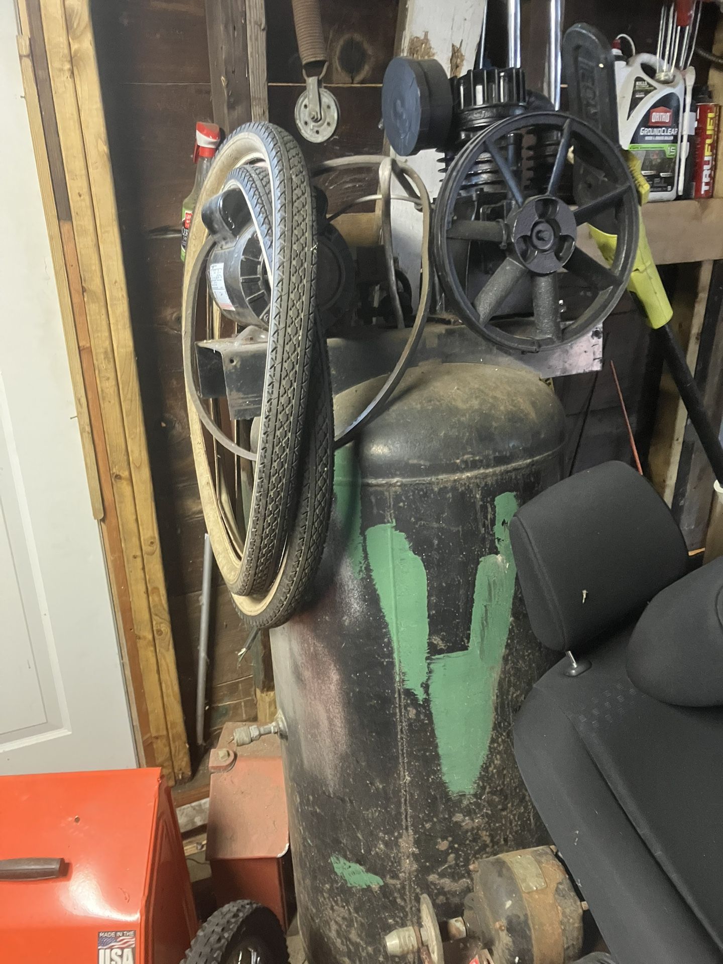 Air Compressor 220V