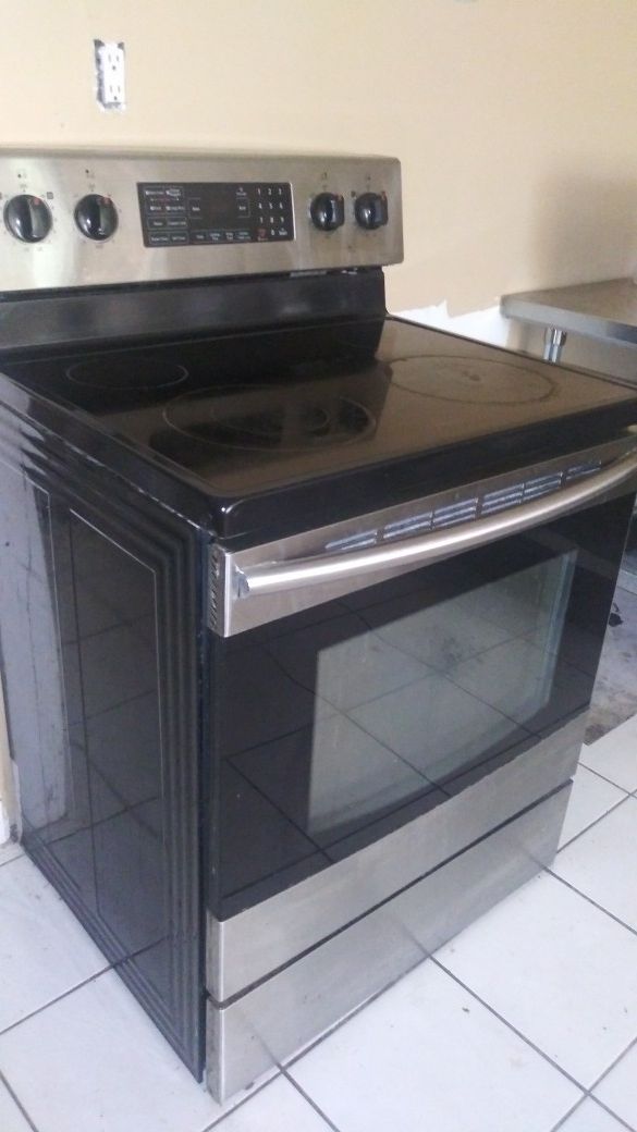 Glass top stove for Sale in Hudson, FL OfferUp
