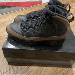 Air Jordan 9 Retro Olive Size 9
