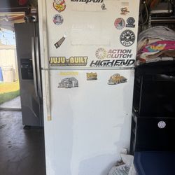 Small Frig / Freezer