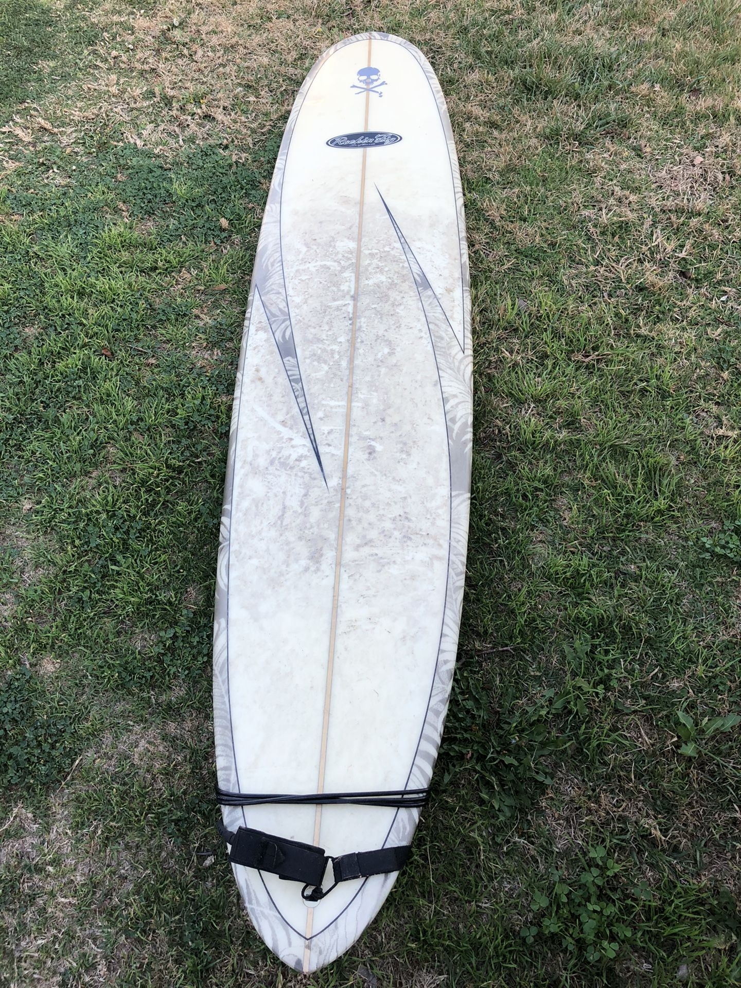 9 ft surfboard