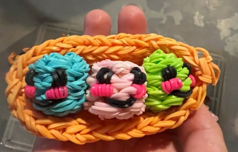 Rainbow Loom Figures