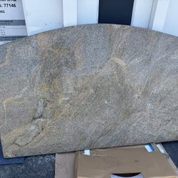 Island Countertop In Excellent Condition Condition