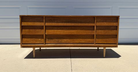 9 Drawer Mid Century Dresser, Solid Walnut Wood / *Project* / Made By: Dixie Furniture