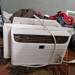 Like New Air Conditioner 