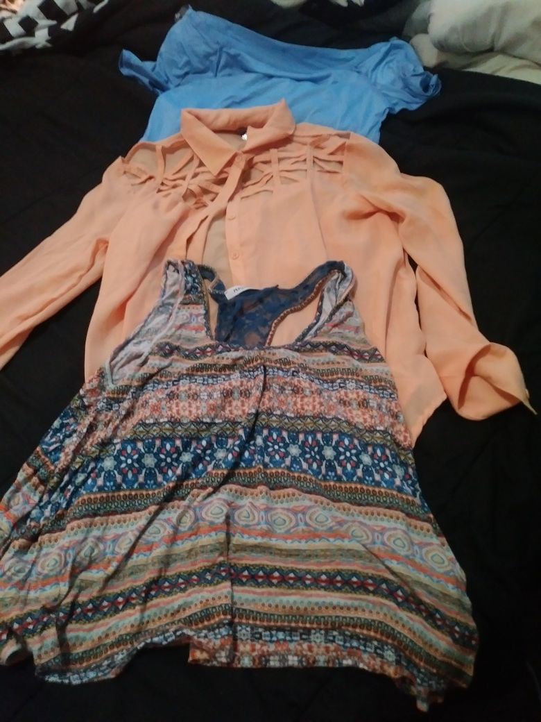 Womens clothes medium and large