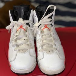 Jordan Retro 6 (infrared)