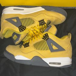 Jordan 4 Lightnings