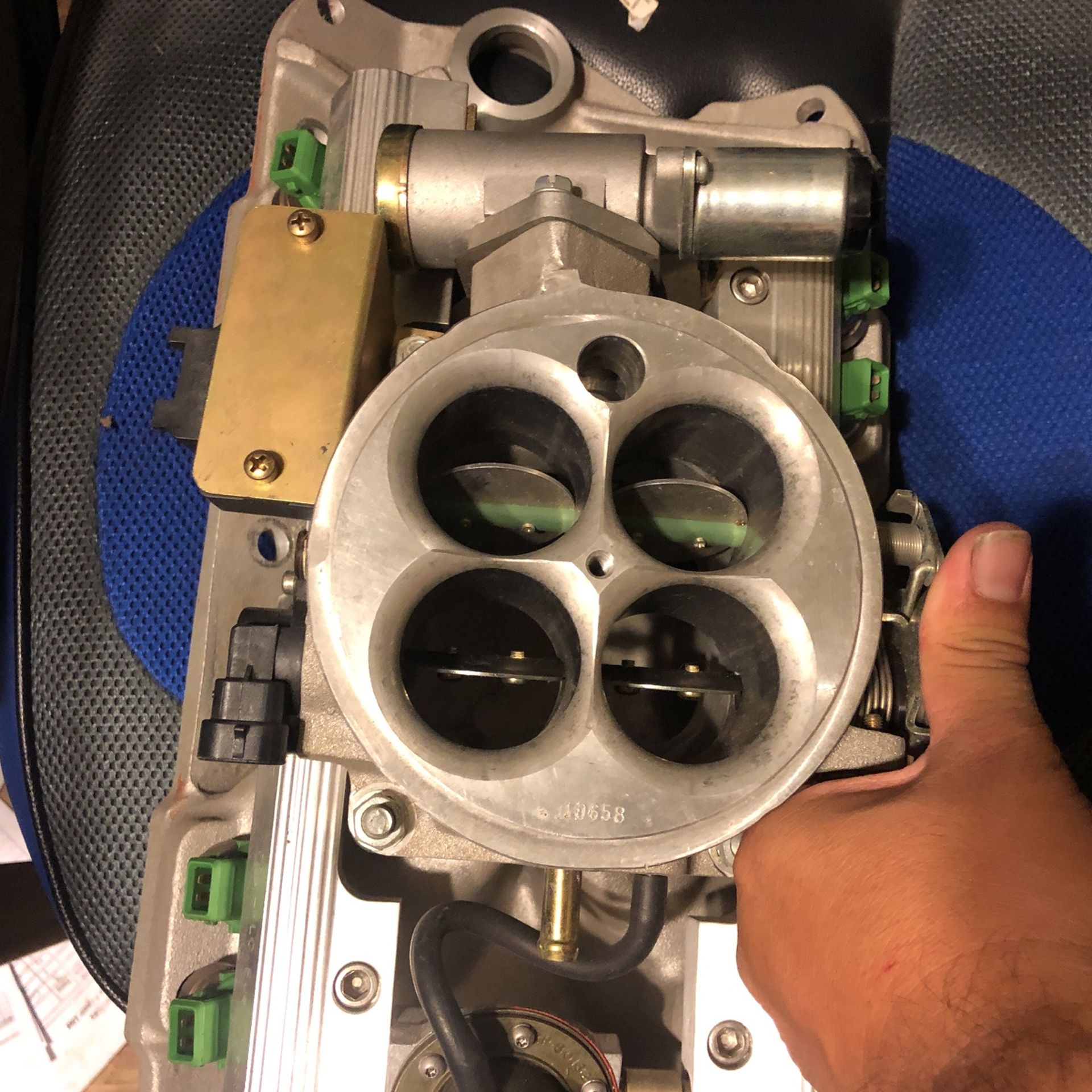 Gen 1 Edelbrock / Marelli Fuel Injection Manifold for Sale in