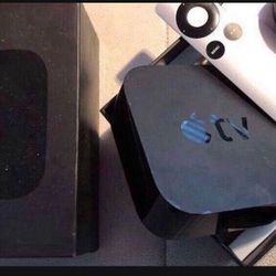 Apple TV (4th Generation) HD Media Streamer -- A1625 -- Fully Functional!