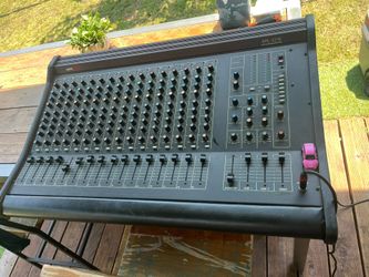 Sunn SPL 2216 16 channel audio mixer