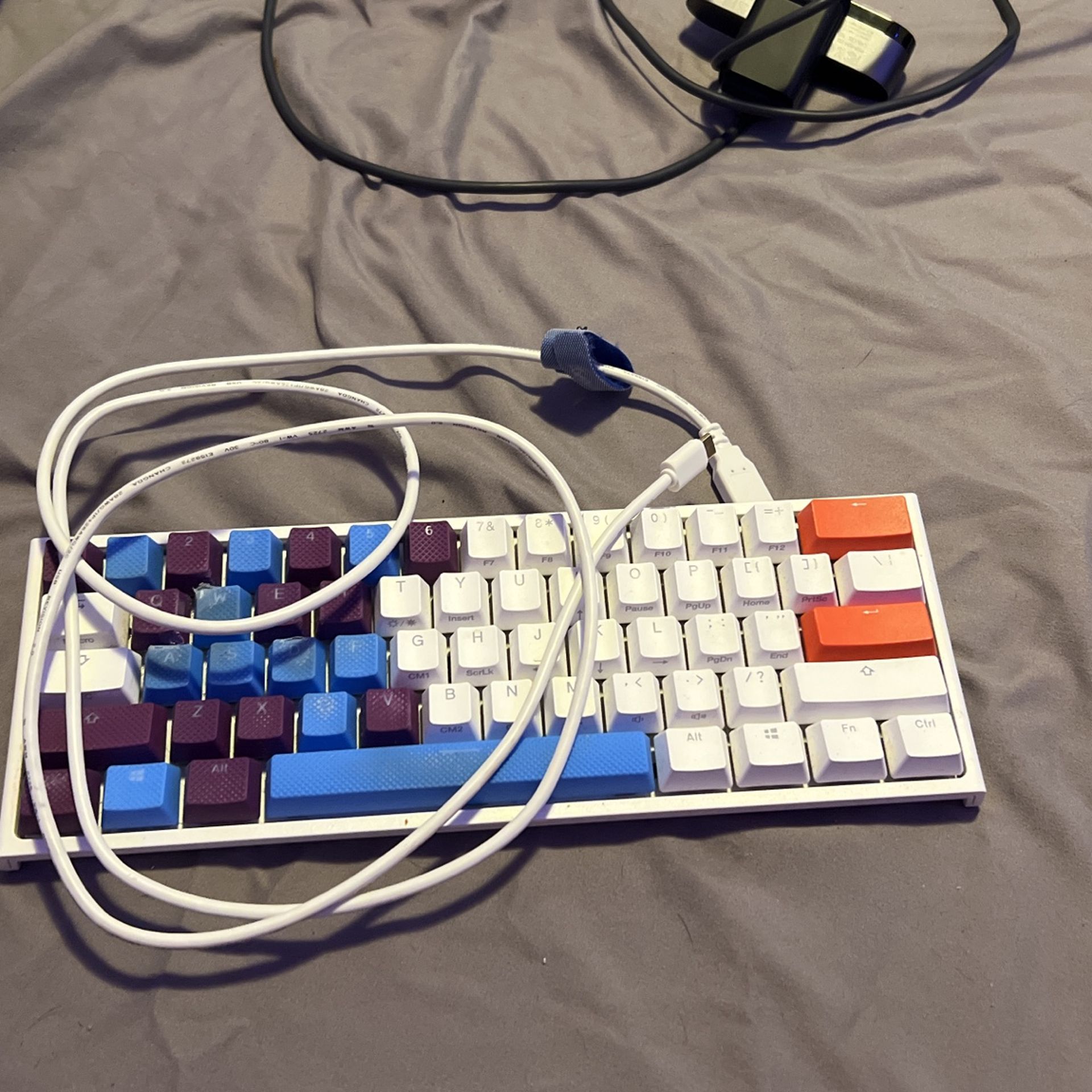 Selling Ducky One Two Mini