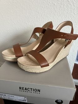 Women Wedge Size 9