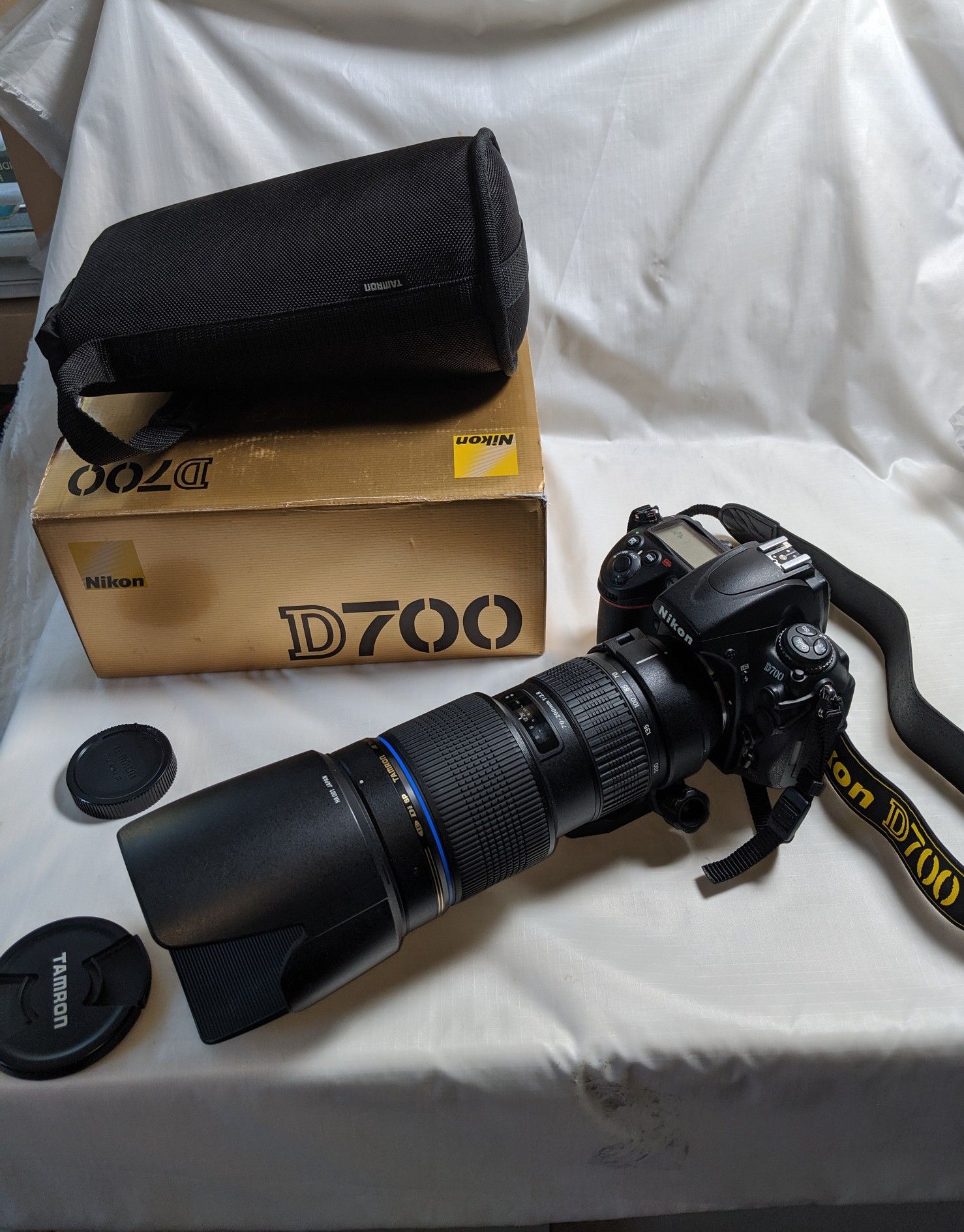 Nikon D700 full frame camera used less than 5%W/ Tamron AF SP LD 70-200mm F2.8