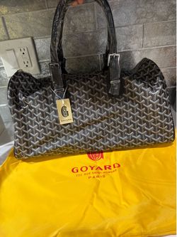 Black go yard duffel bag