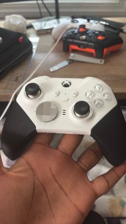 Broken Xbox series core 2 controller with box