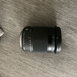 sigma lens 18-300mm 