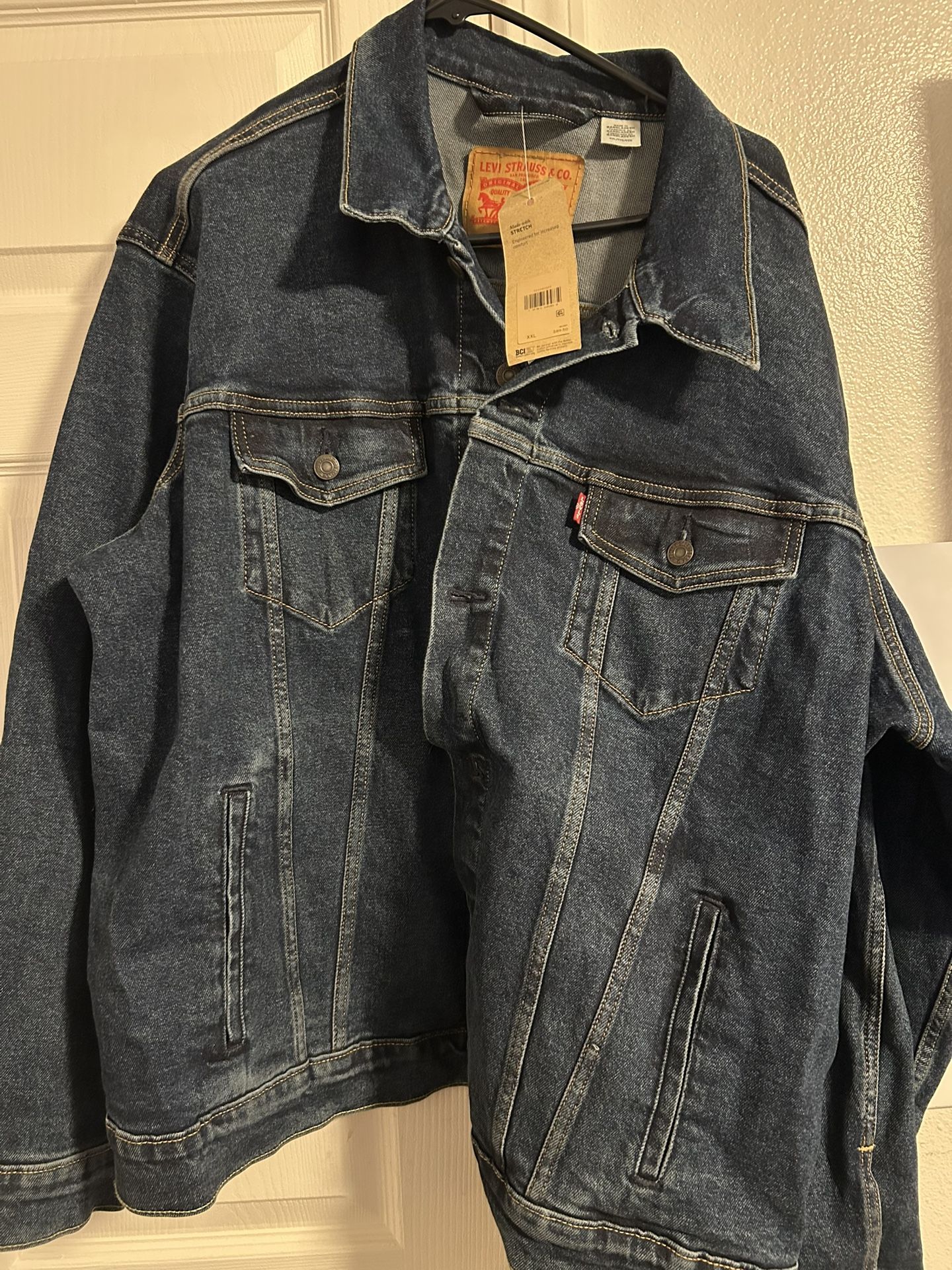Mens Levi, jean jacket
