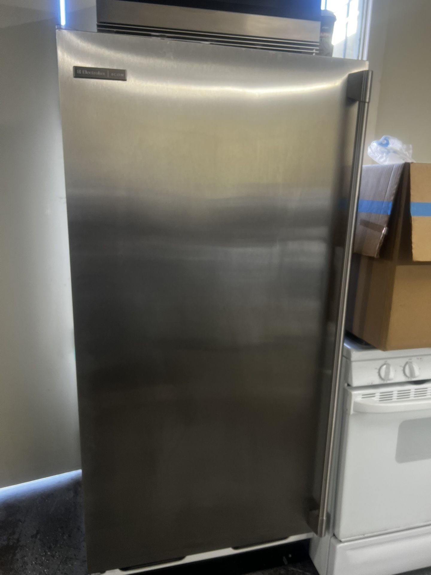 ELECTROLUX UPRIGHT FREEZER STAINLESS STEEL WITH ICE MAKER