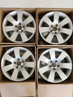 Set of 4 19" 2001-2010 BMW Star Spoke 123 Rims - BMW 36-11-6-760-616. Read Below:
