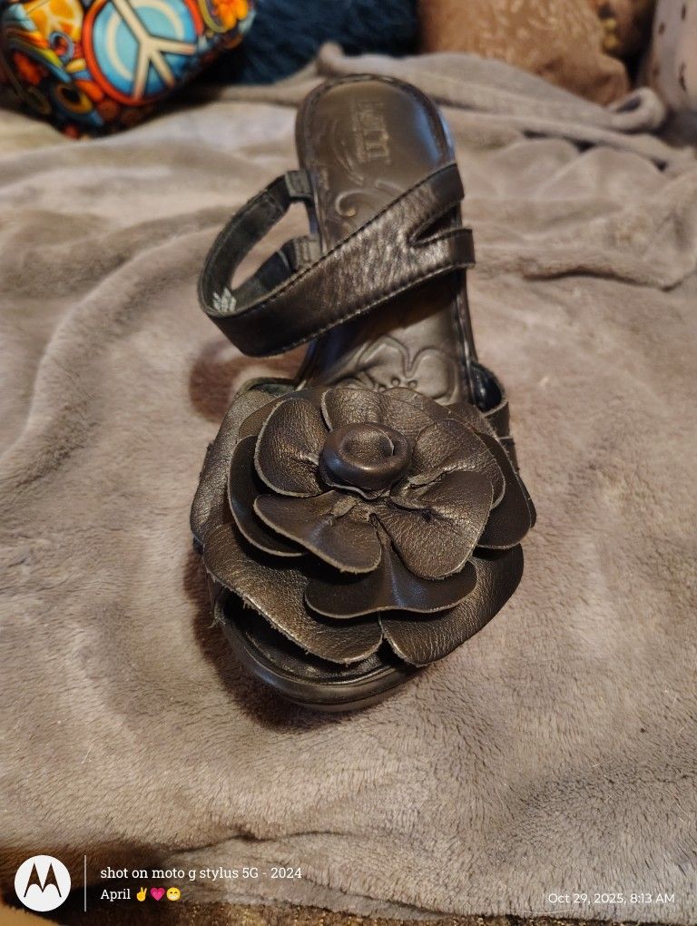 Born Size 6 Open Toe Heels