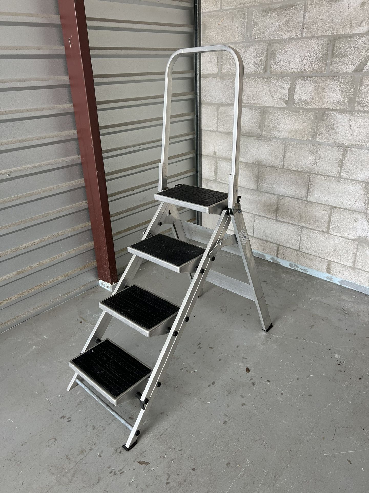 Little Jumbo Aluminum Work Platform Ladder by Wing Enterprises USA