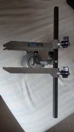 PANAVISE 324 ELECTRONIC WORK CENTER