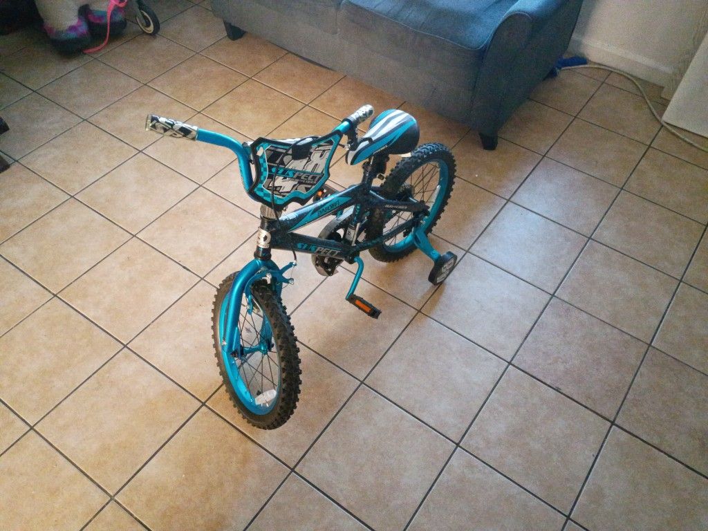 Boys Kid's Bike ! 