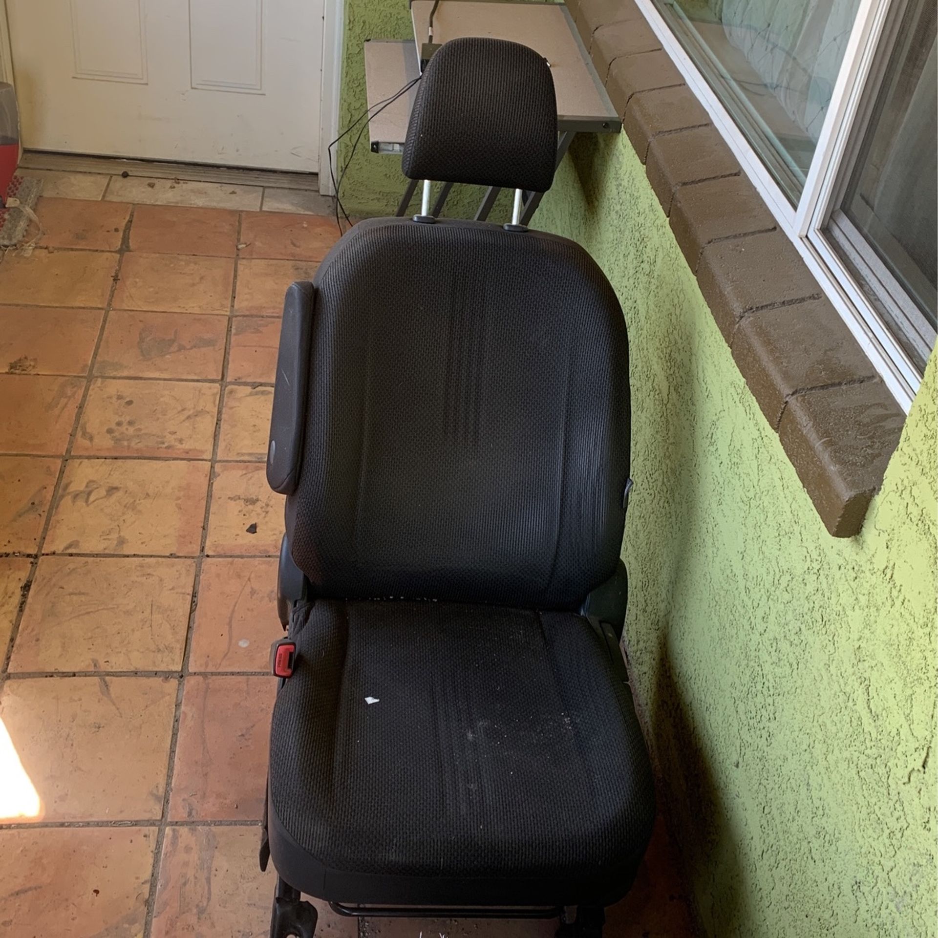 2010 Xb Seats Front And Back