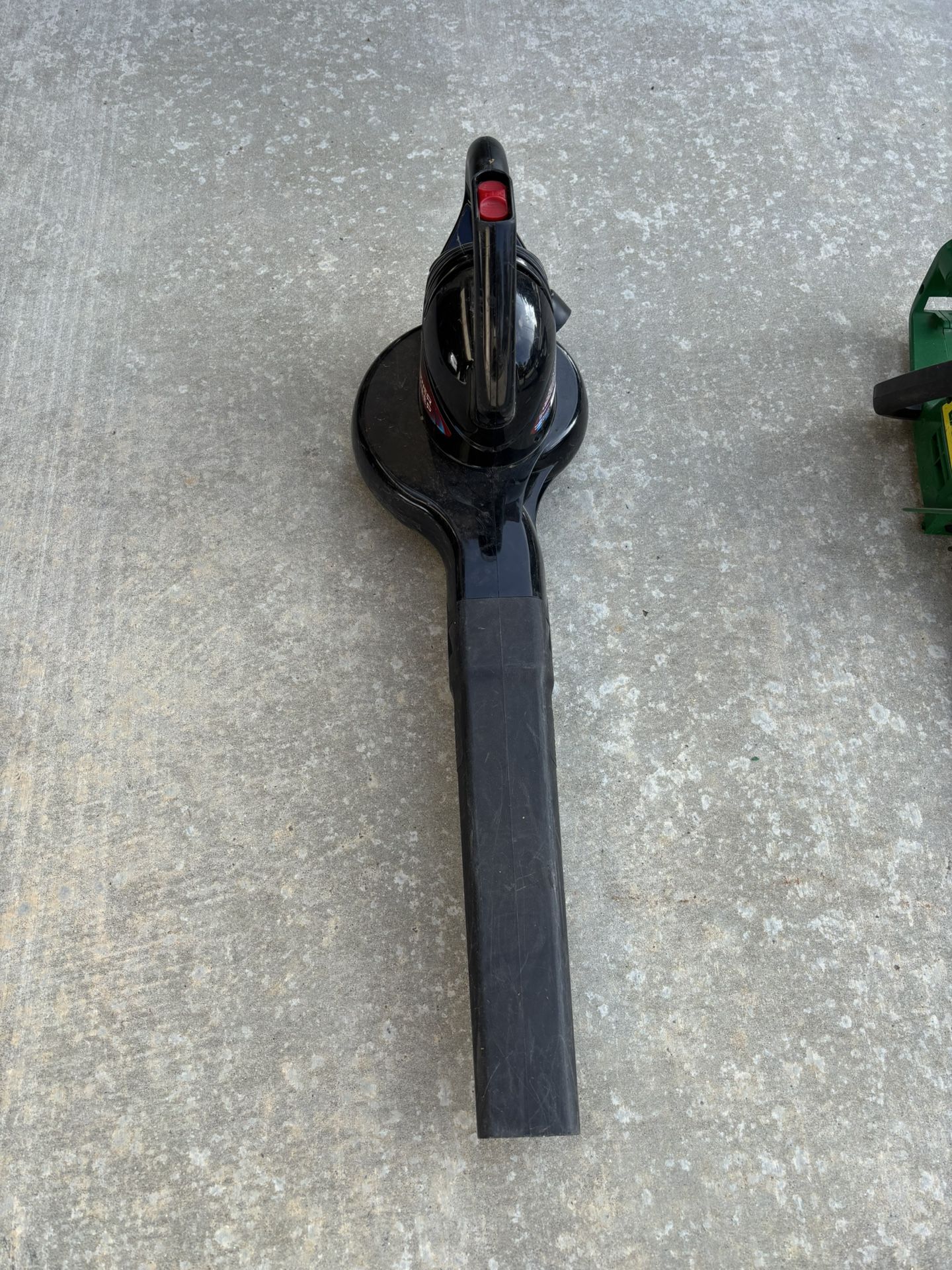 Leaf Blower