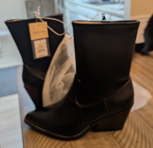 Women's Boots
