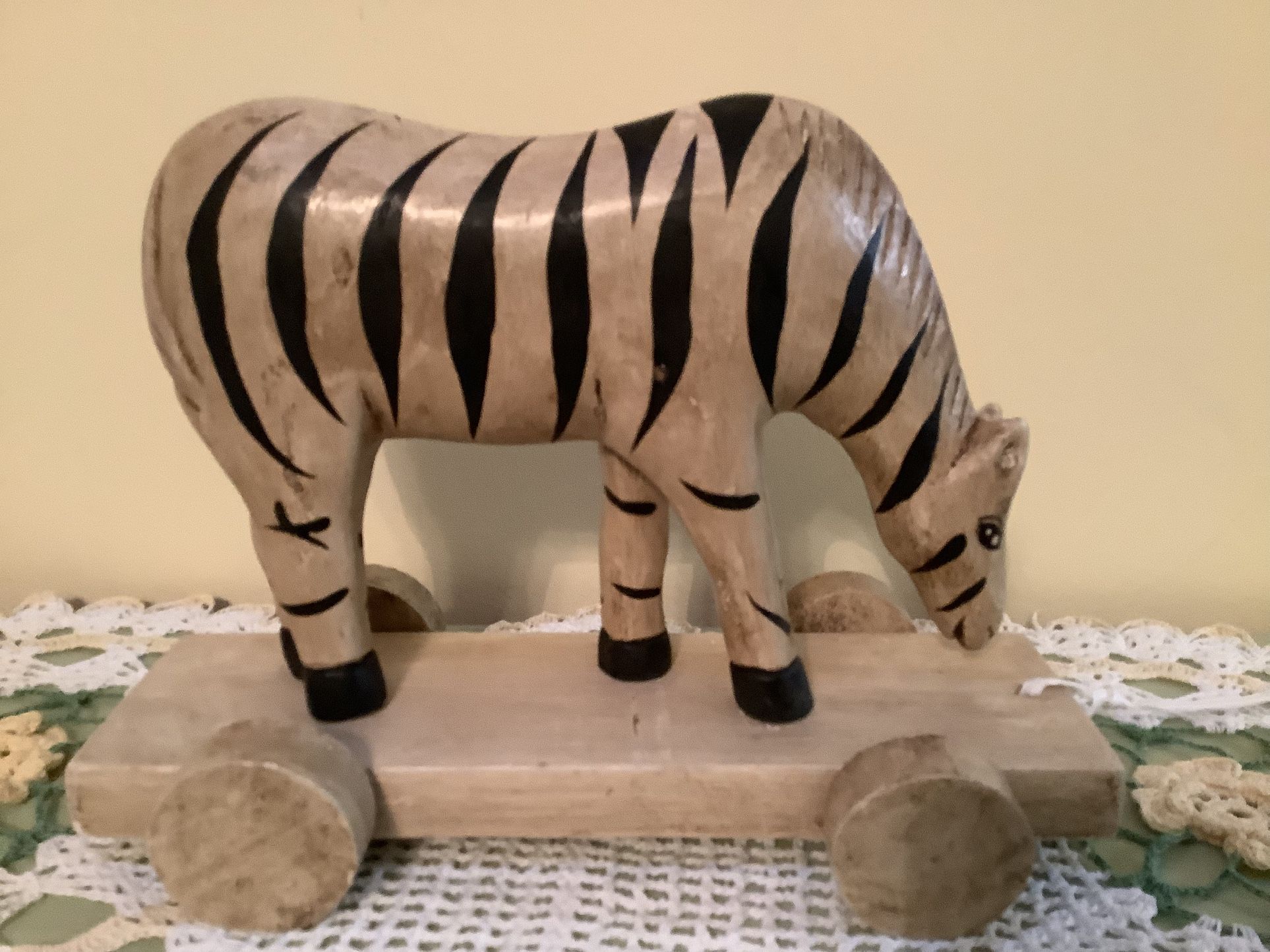 VINTAGE WOODEN PULL TOY or DECORATION