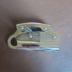 5/8 Self-Bracking Stop Descender Clamp