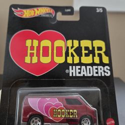 Hot Wheels Premium 77' Dodge Van