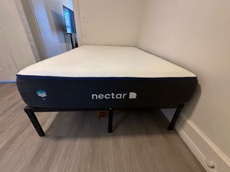 Like-New Nectar Full Memory Foam Mattress + Metal Platform Frame – Only 6 Months Old