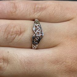14K White Gold Ring